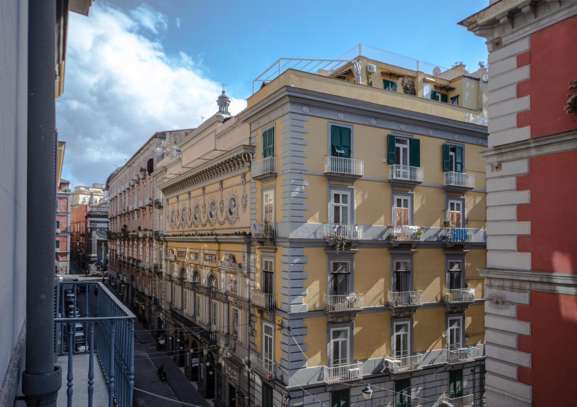 Gocce - Casa Palazzo Dini * Neapel